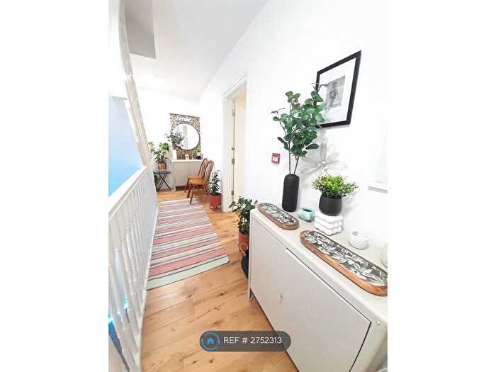 Studio To Rent In Parkway Camden Town, London, NW1