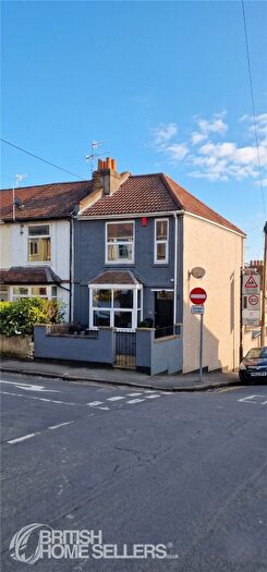 3 Bedroom End Terrace House For Sale In Stanbury Road, Bristol, Somerset, BS3