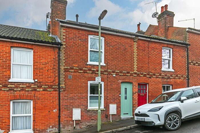 3 Bedroom Terraced House To Rent In Greenhill Avenue, Winchester, SO22