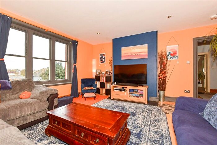 2 Bedroom Flat For Sale In Foord Road, Folkestone, Kent, CT20