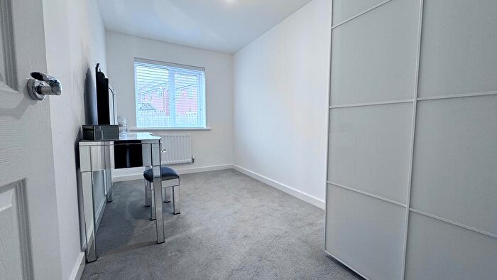 2 Bedroom Semi-Detached House For Sale In Harcourt Grove, Leicester, LE7