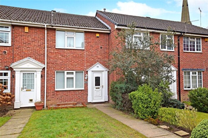 2 Bedroom Terraced House For Sale In Prospect View, Leeds, LS13