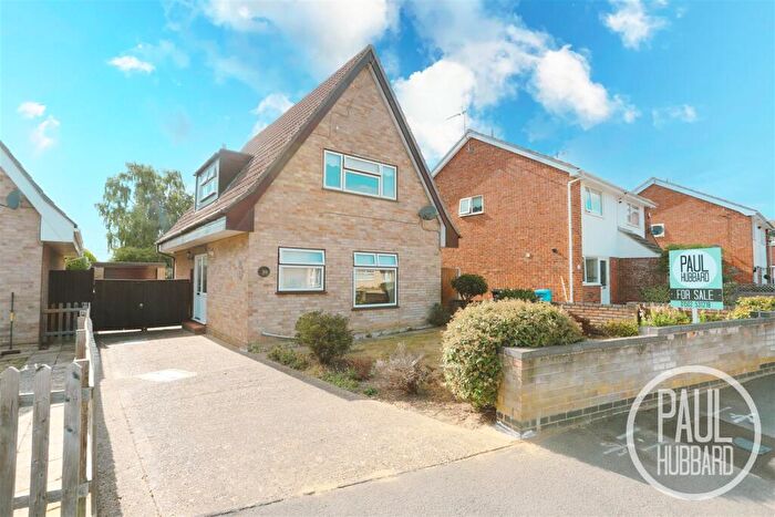 3 Bedroom Detached House For Sale In Kevington Drive, Oulton Broad, NR32