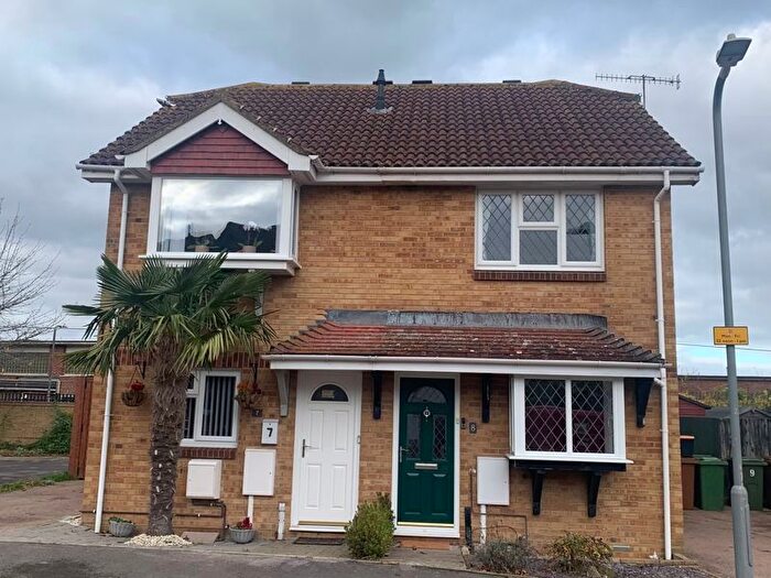 2 Bedroom Property To Rent In The Shires, Paddock Wood, Tonbridge, TN12