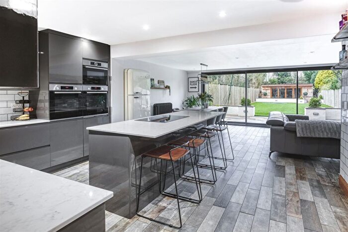 4 Bedroom Detached House For Sale In Twyford Road, Willington, Derby, DE65