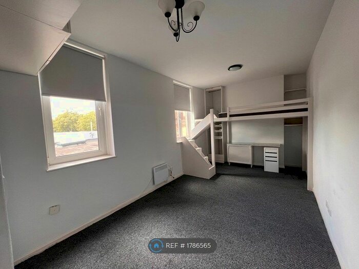 Studio To Rent In London Road, London, SE1