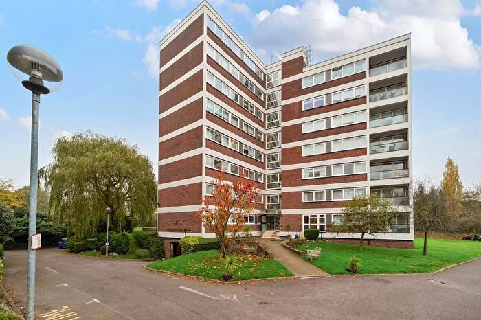 2 Bedroom Flat To Rent In Sheldon Avenue, London, N6