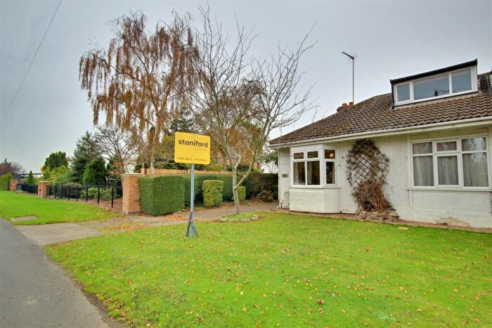 3 Bedroom Semi-Detached Bungalow For Sale In Thearne Lane, Woodmansey, Beverley, HU17