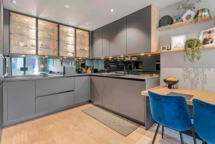 1 Bedroom Flat To Rent In Chapter Way, Colliers Wood, SW19