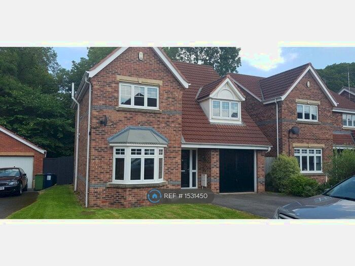 4 Bedroom Detached House To Rent In Moor View, Middlesbrough, TS6