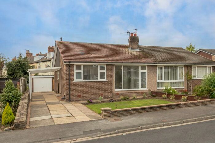 2 Bedroom Bungalow To Rent In Rydal Avenue, Garforth, Leeds, LS25