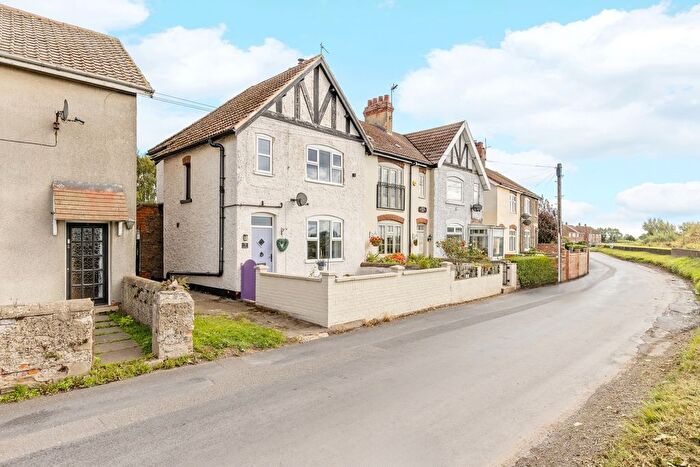 3 Bedroom Cottage For Sale In Ward Cottages, Skelton, Goole, Yorkshire, DN14