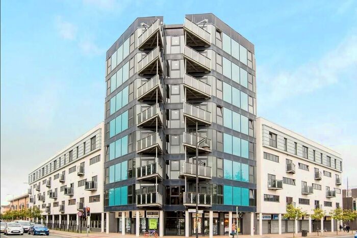 2 Bedroom Flat To Rent In Bed Apartment – Bishops Corner, Hulme, Manchester – Copy, M15