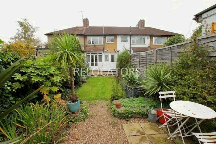3 Bedroom Terraced House To Rent In Thurlow Gardens, Ilford, IG6