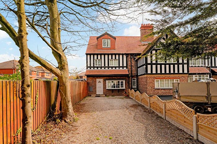 4 Bedroom Terraced House For Sale In Greenhill Road, Allerton, L18