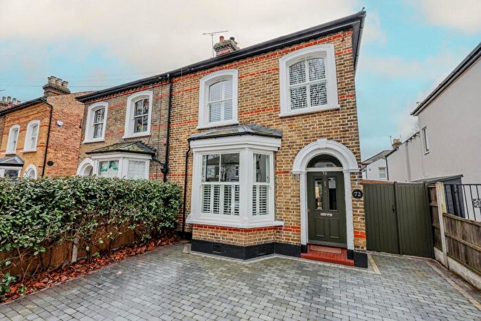 4 Bedroom Semi Detached House For Sale In Cambridge Road, Southend-On-Sea, SS1