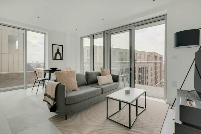 1 Bedroom Flat To Rent In Tapestry Way, E1