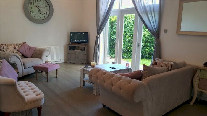 2 Bedroom Apartment To Rent In West Street, Harrow, HA1