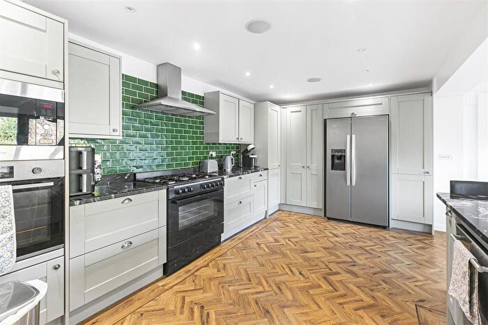 3 Bedroom Terraced House For Sale In Cul-de-sac Location In The Village Of Essendon., AL9