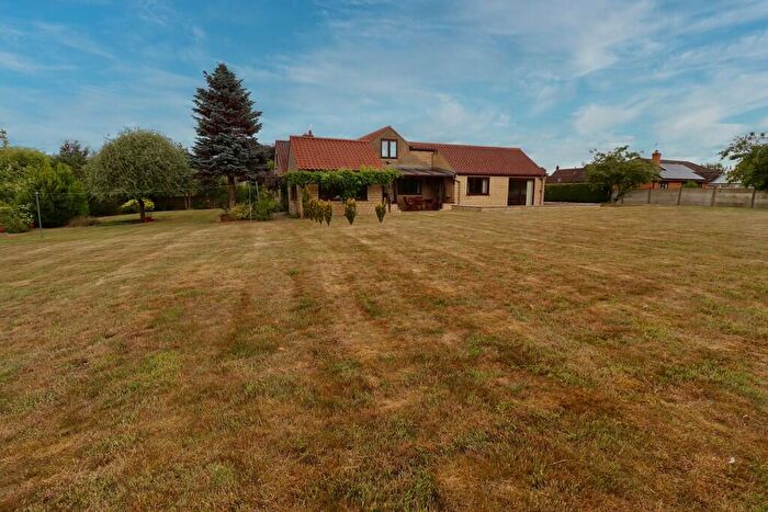 4 Bedroom Detached Bungalow For Sale In Front Street, Normanby-by-spital, LN8