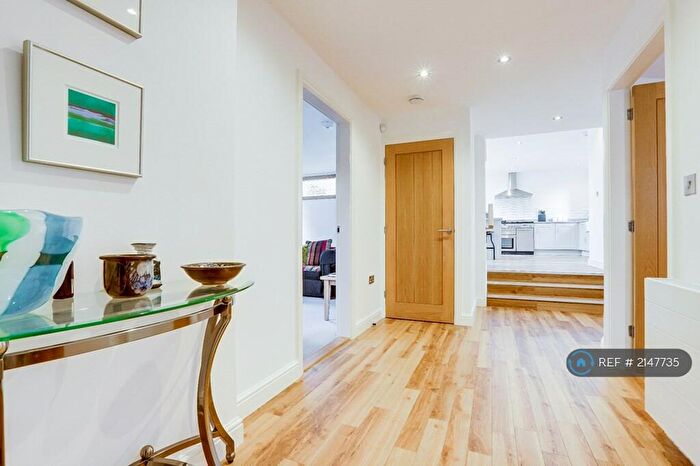 3 Bedroom Detached House To Rent In Mansfield Road, Farnsfield, NG22