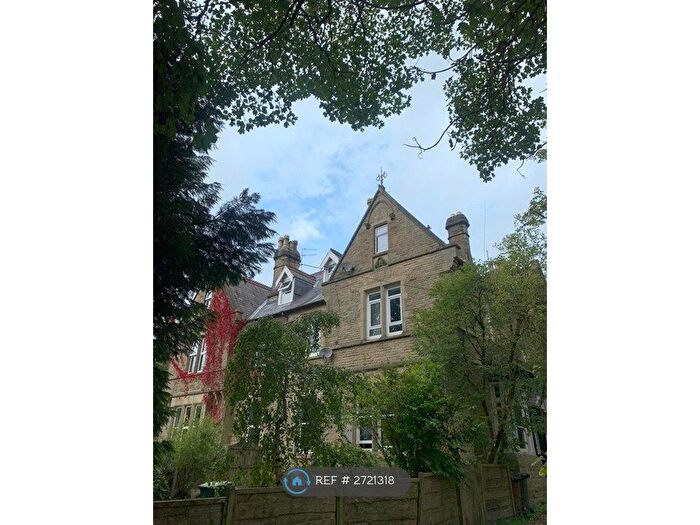 3 Bedroom Flat To Rent In St. Johns Road, Buxton, SK17