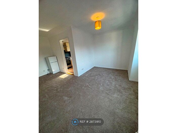 Studio To Rent In Swift House, Maidstone, ME16
