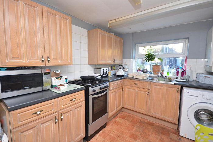 2 Bedroom Terraced House To Rent In Station Road, Desborough, NN14