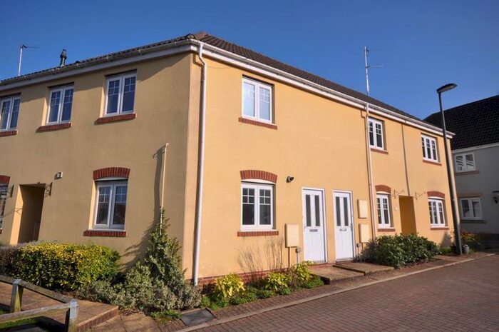 2 Bedroom Flat To Rent In Penny Lane, Kingswood, Bristol, BS15