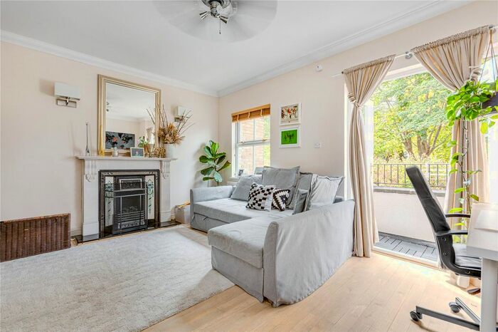 3 Bedroom Terraced House To Rent In Turner Place, London, SW11