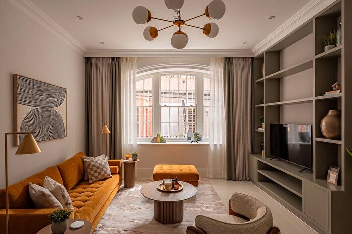 1 Bedroom Flat To Rent In Stratton Street, Mayfair, W1J