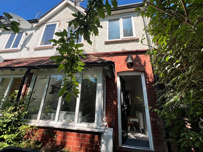 2 Bedroom End Of Terrace House To Rent In Hivings Hill, Chesham, HP5