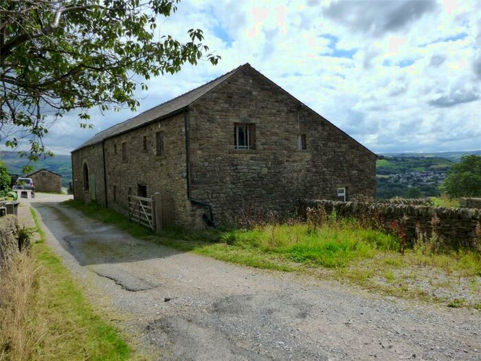 4 Bedroom Detached House For Sale In Mellor Road, New Mills, High Peak, Derbyshire, SK22