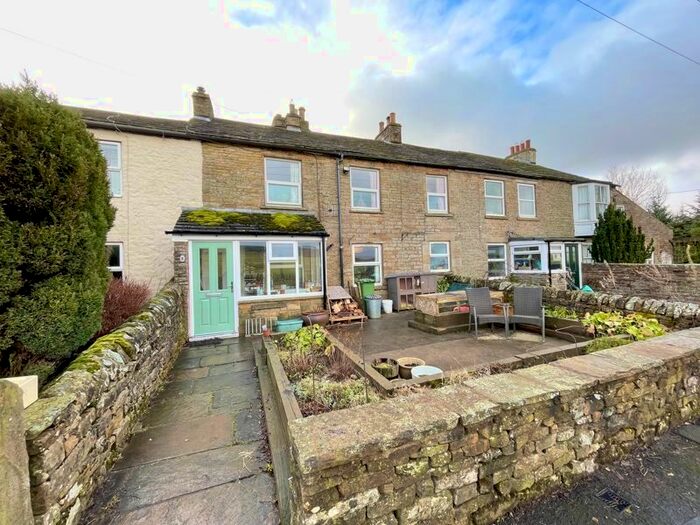 3 Bedroom Terraced House For Sale In Clitheroe, Alston, CA9