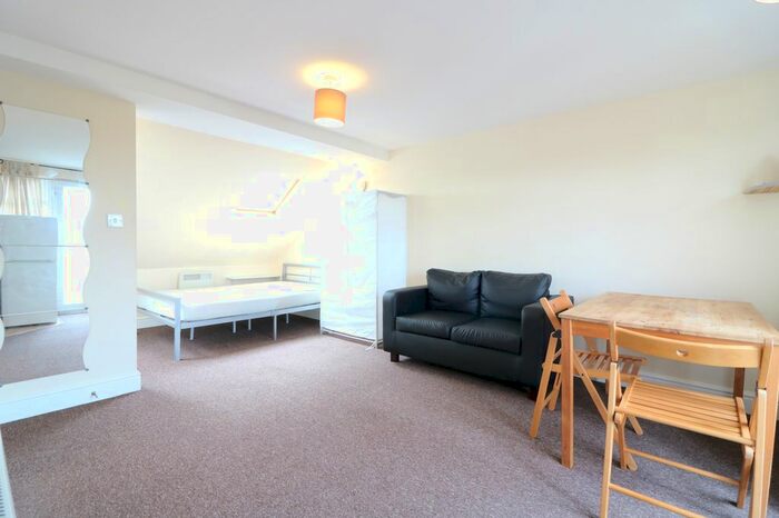 Studio To Rent In Western Avenue, London, W3