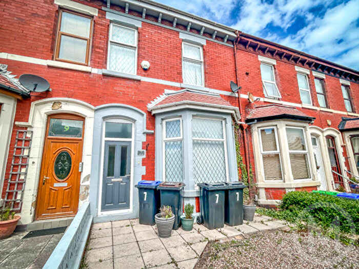 4 Bedroom Terraced House For Sale In Leeds Road, Blackpool, FY1
