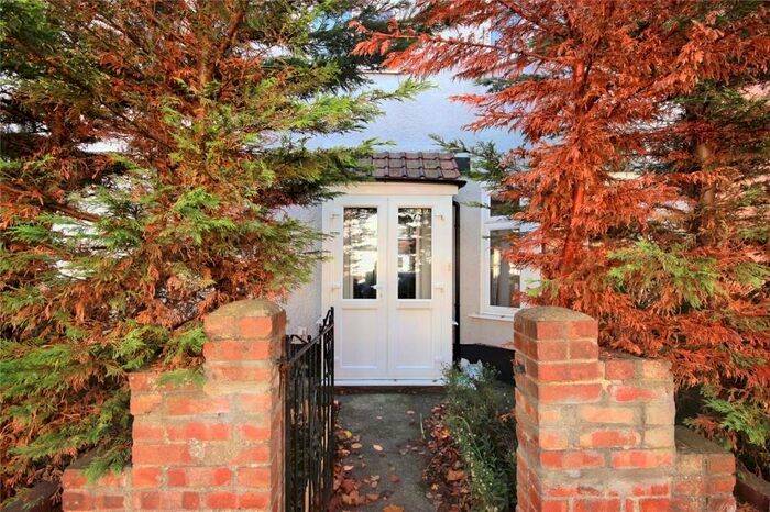 3 Bedroom End Of Terrace House To Rent In Heath Road, Chadwell Heath, RM6