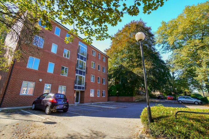 1 Bedroom Apartment To Rent In Meanwood Road, Leeds, West Yorkshire, LS7