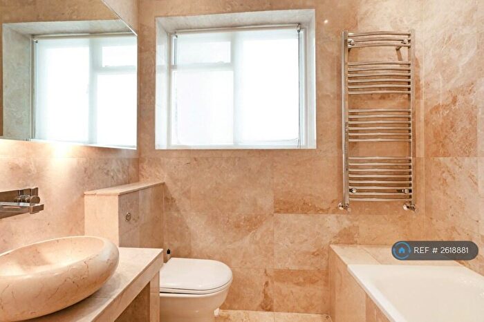 2 Bedroom Flat To Rent In Belsize Park Gardens, London, NW3