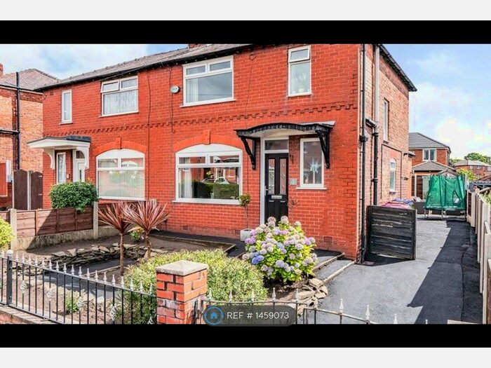 3 Bedroom Semi-Detached House To Rent In Westwood Drive, Swinton, Manchester, M27