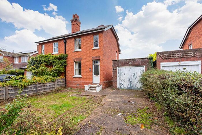 2 Bedroom Semi-Detached House For Sale In Summerleaze Road, Maidenhead, SL6