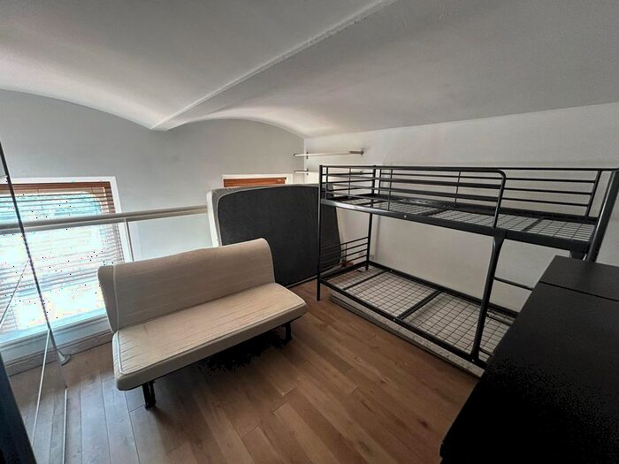 2 Bedroom Flat To Rent In Halifax Road, Dewsbury, WF13