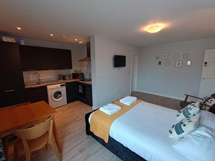 1 Bedroom Apartment To Rent In A Claremont Road, Sale, M33