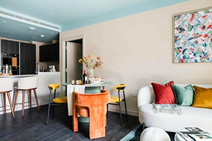 2 Bedroom Apartment To Rent In Nine Elms Lane, London, SW11