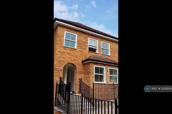 1 Bedroom Flat To Rent In Second Avenue, London, NW4