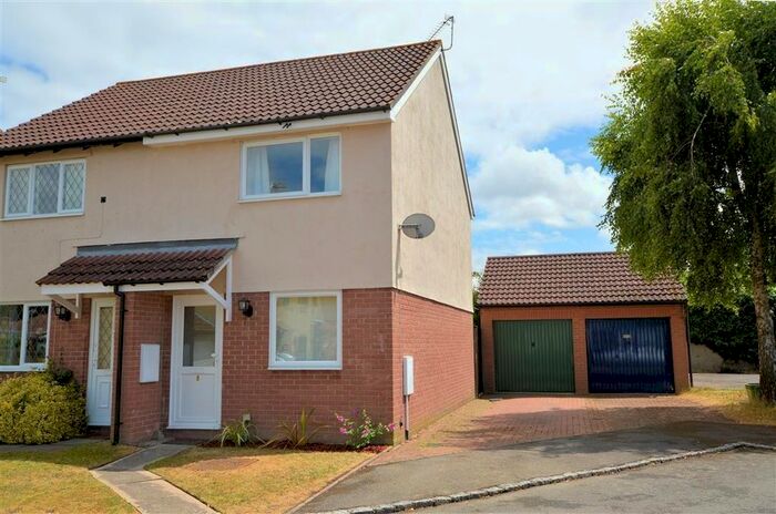2 Bedroom End Of Terrace House To Rent In Blackbird Close, Burghfield Common, Reading, Berkshire, RG7