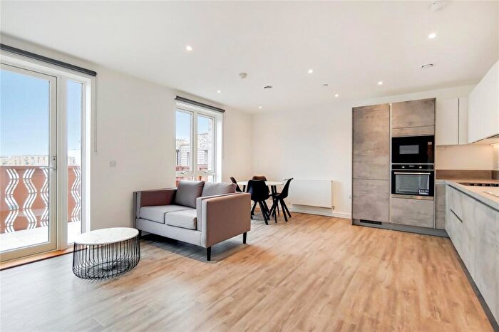 2 Bedroom Apartment To Rent In Fresh Wharf Road, Barking, Essex, IG11