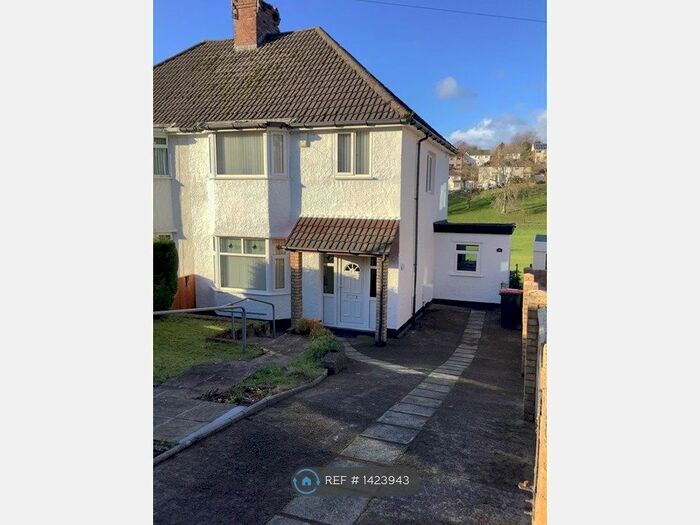 3 Bedroom Semi-Detached House To Rent In Bassaleg Road, Newport, NP20