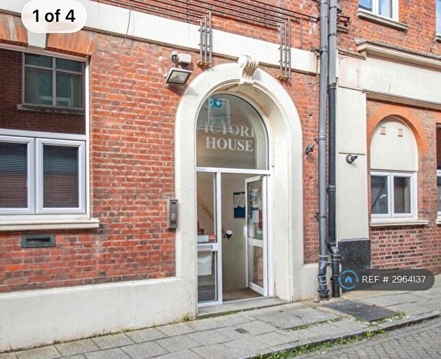 2 Bedroom Flat To Rent In Victoria House, Colchester, CO1