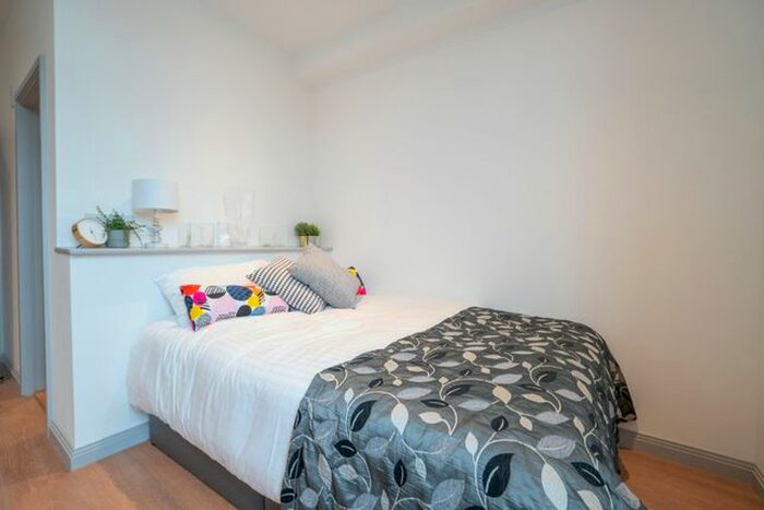 Studio To Rent In Percy Road, Aylestone, Leicester LE2